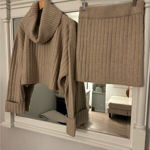Miss Selfridge Tan Ribbed Cowl Neck Sweater Set